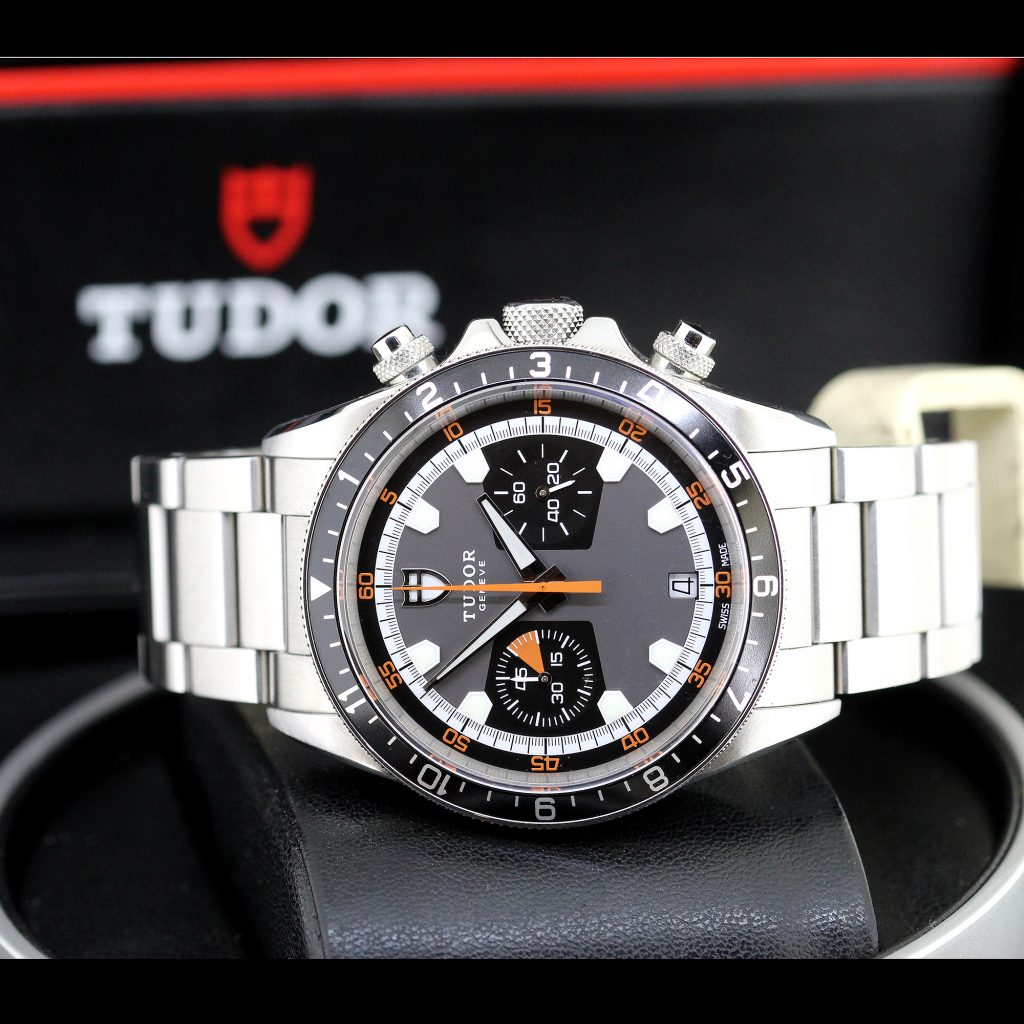 TUDOR Heritage M70330N Retro Chronograph
