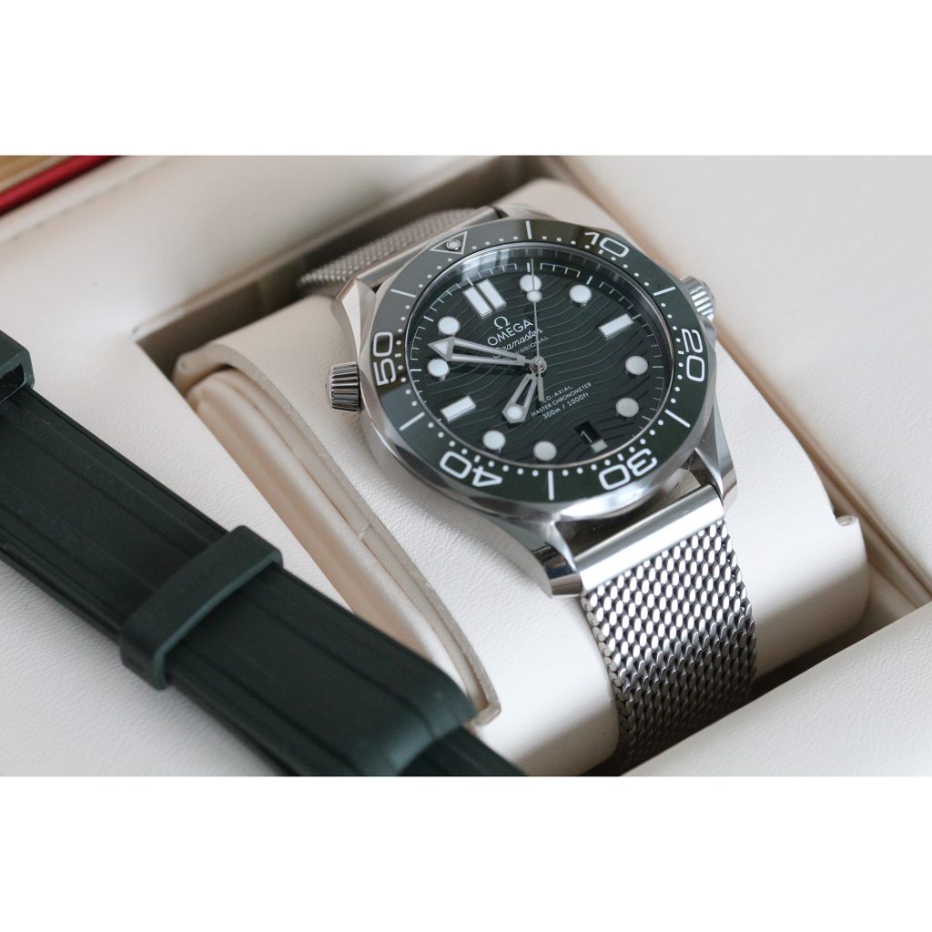 watch-omega-seamaster-diver-300m-co-axial-master-chronometer-42-mm-21032422010001